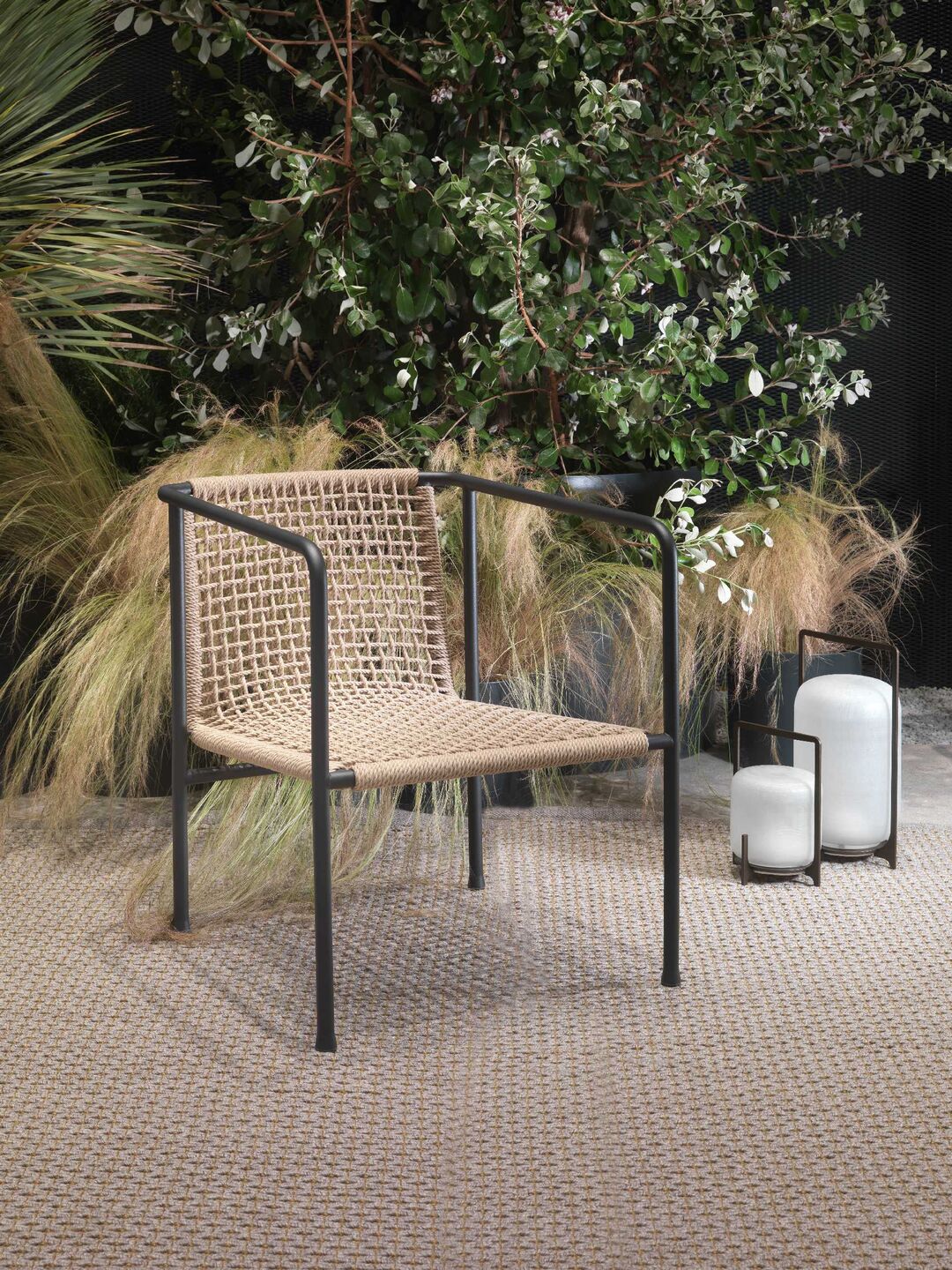 Flexform Ottavia Outdoor loungestol, i et utendørsmiljø