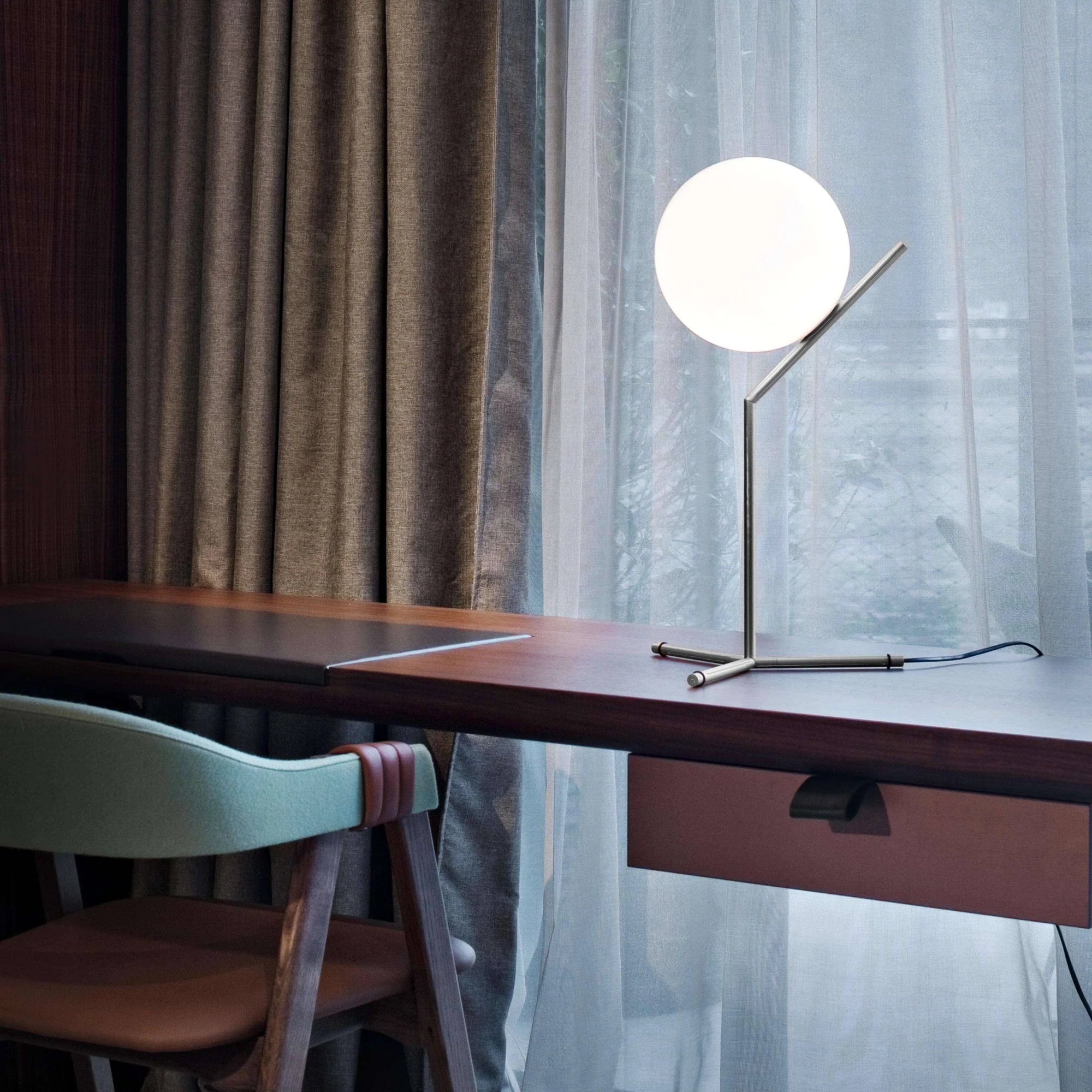 IC T1 High Bordlampe Chrome - Utstillingsmodell