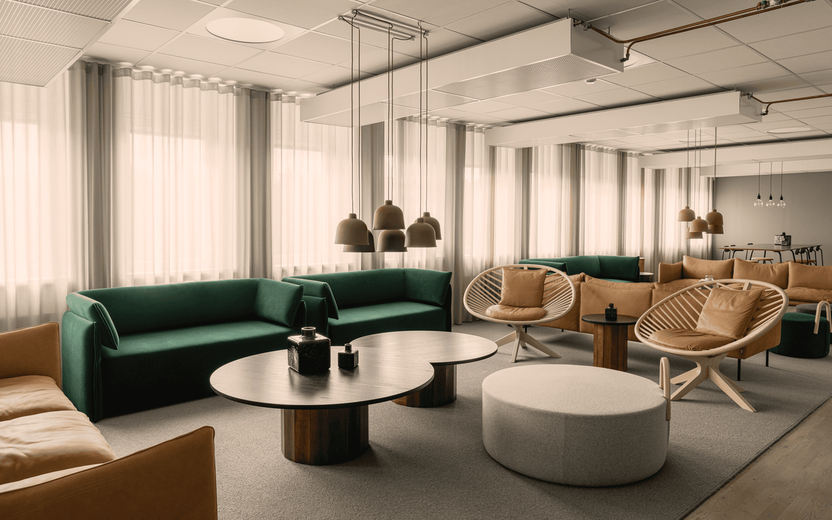 Boxlike 2-seter Sofa fra Fogia i miljø