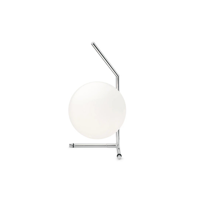 IC T1 fra Flos av Michael Anastassiades i krom med kule i opal glass 