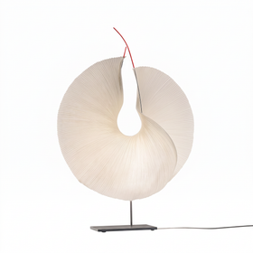 Ingo Maurer Yoruba Rose Bordlampe
