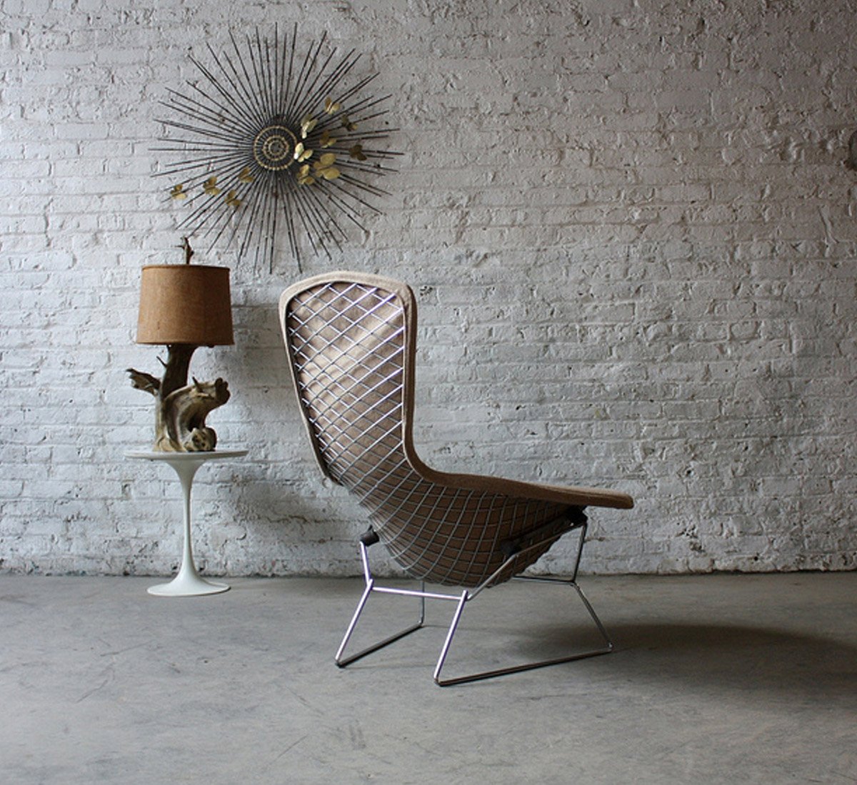 Bertoia Bird Loungestol fra Knoll, miljøbilde