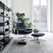 KN02 loungestol og KN03 ottoman fra Knoll, produktbilde 2