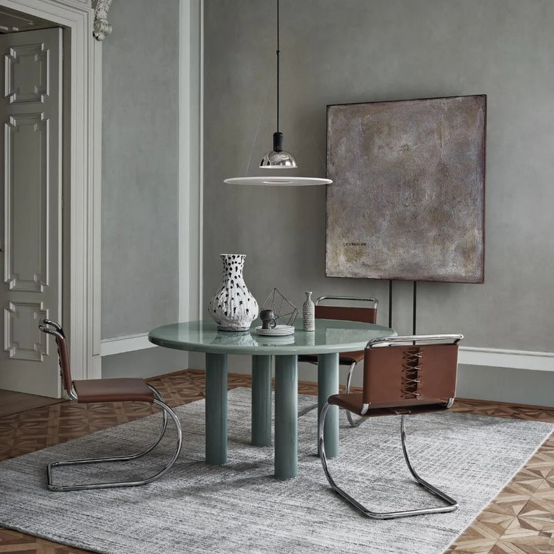 MR Side Chair fra Knoll