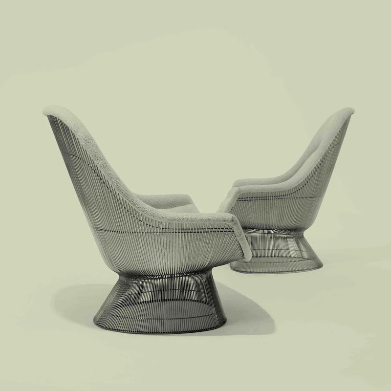 Platner Easy Chair fra Knoll sett fra siden og bakfra