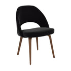 Saarinen Conference stol fra Knoll i sort trekk med treben