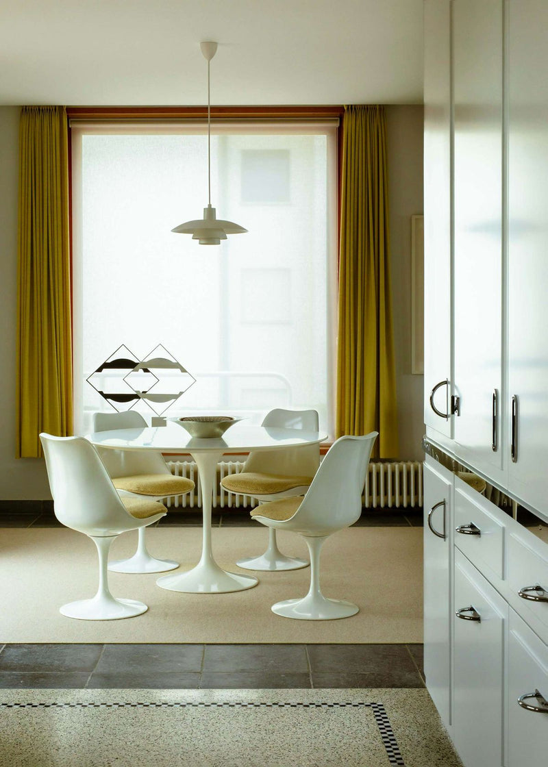 Saarinen Spisebord Hvit fra Knoll