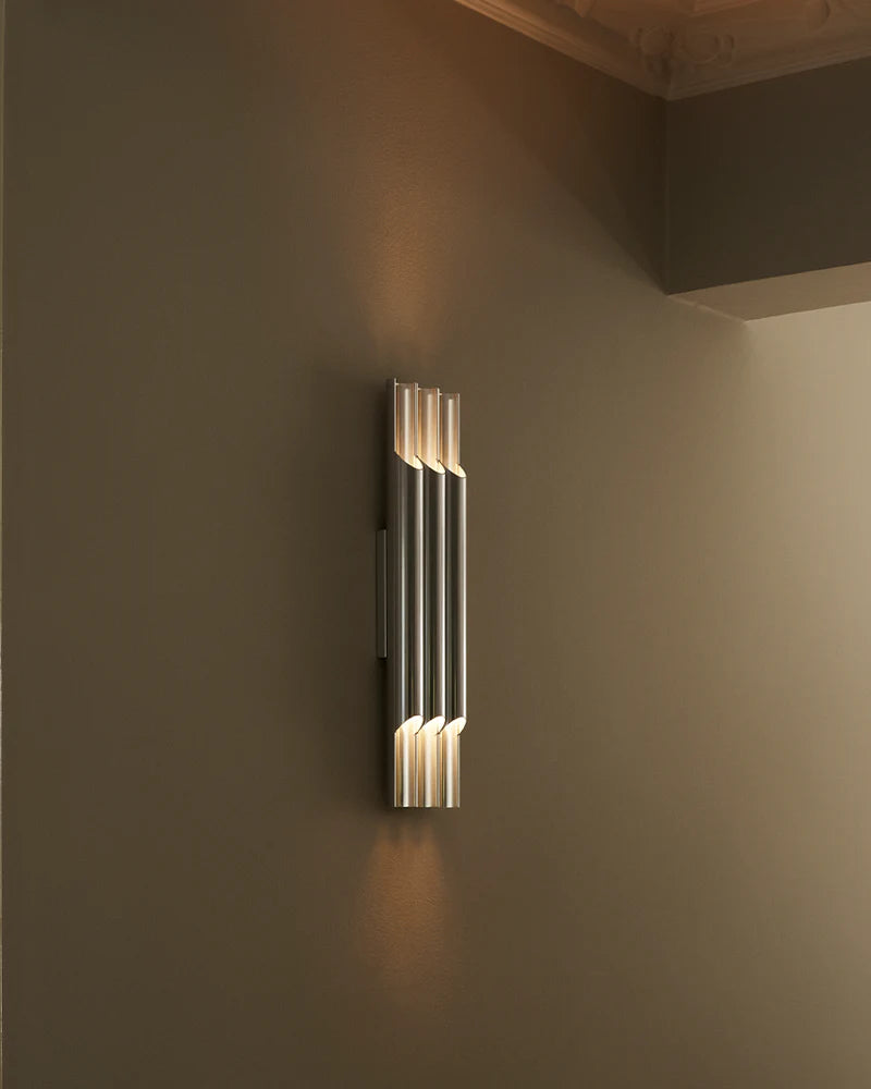 LYFA Pan 50 III Vegglampe, aluminium