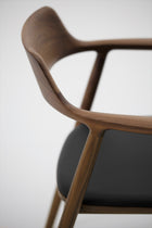 Maruni Hiroshima Armchair Polstret, detalj av konstruksjon og overflater