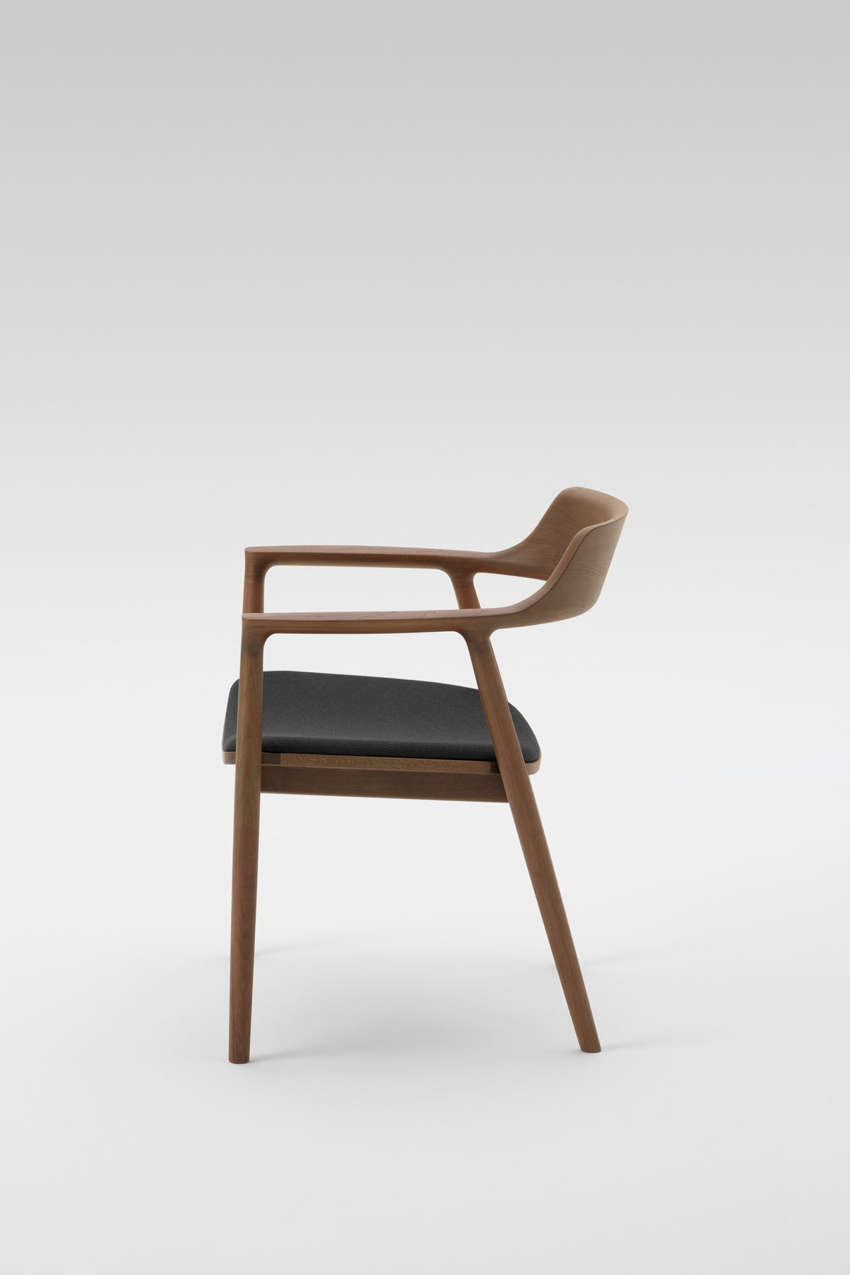 Maruni Hiroshima Wide Armchair, produktfoto