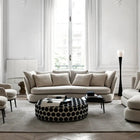Maxalto Apollo sofa i en stue med lavt bord