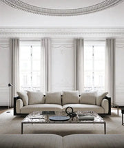 Maxalto Soleide sofabord foran en sofa i en stue