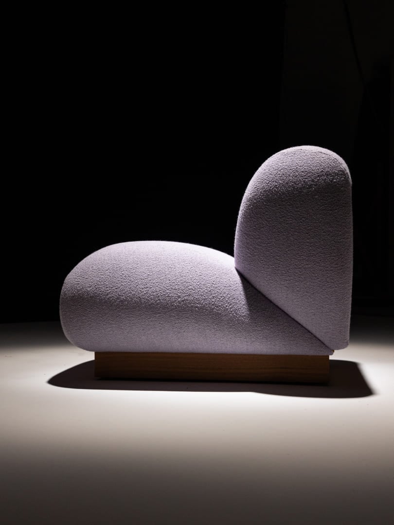 Moroso Clay Loungestol: lilla loungestol sett fra siden