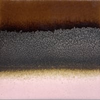 Moroso Clay Loungestol: detalj av mørk og rosa keramikk