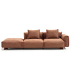 Moroso Cuadra-Soft Edge Sofa: sofa med sjeselong i brunt tekstil