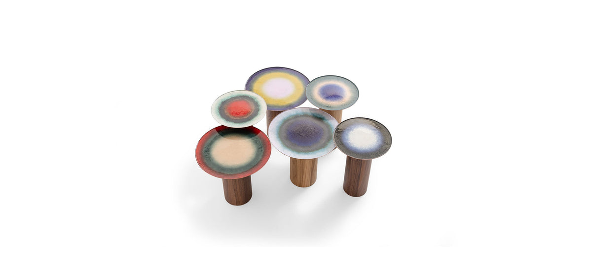 Moroso Mangiafuoco Sidebord: emaljerte bordplater sett ovenfra