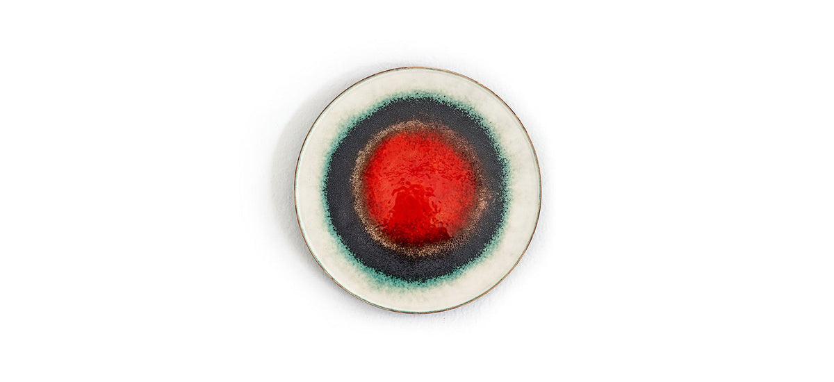 Moroso Mangiafuoco Sidebord: rød emaljert bordplate sett ovenfra