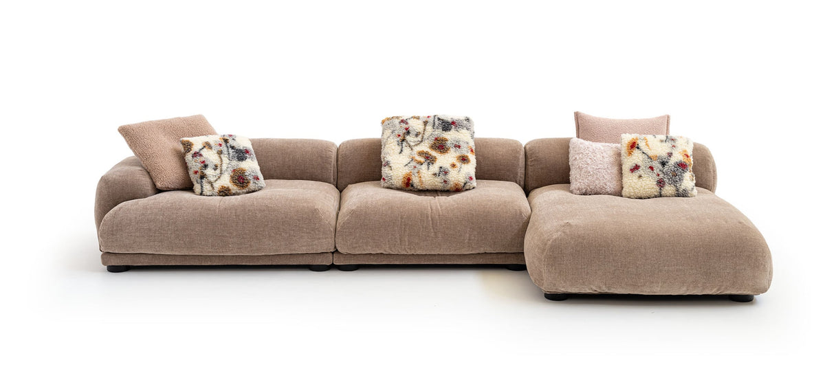 Moroso Me-Time Sofa: brunt sofaoppsett med sjeselong