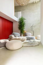 Moroso Pebble Rubble Modulsofa: lyst sitteoppsett i interiør