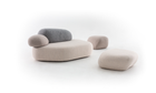 Moroso Pebble Rubble Modulsofa: lyst sitteelement med to ryggdeler og puff