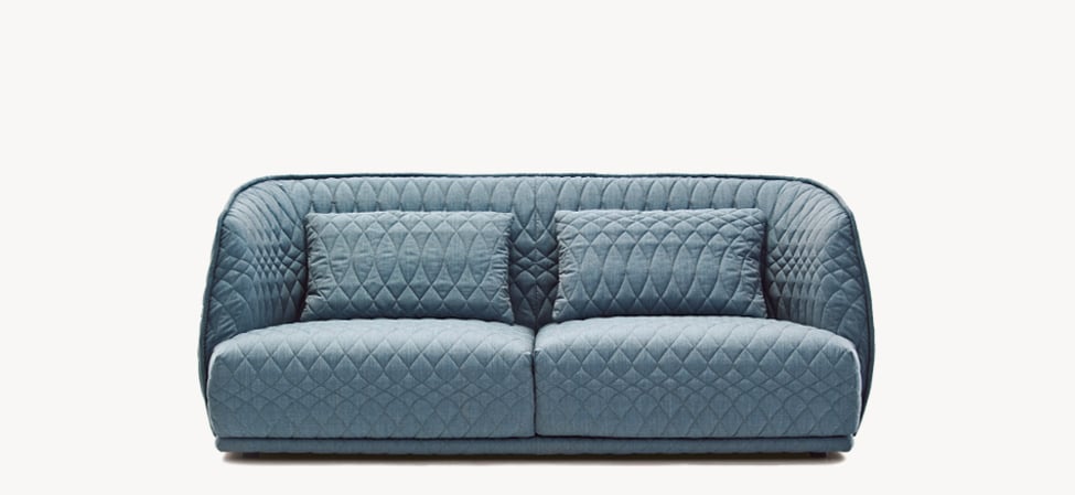 Moroso Redondo Sofa: blågrønn sofa sett forfra
