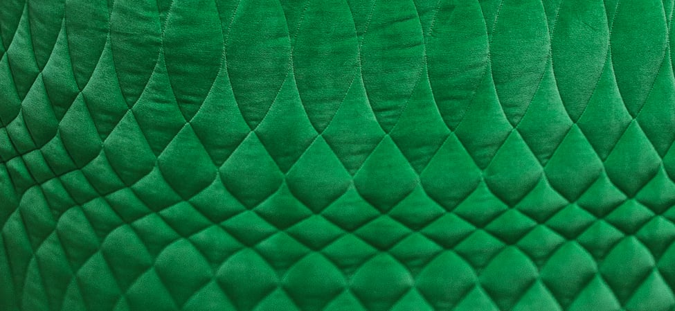 Moroso Redondo Sofa: detalj av grønt quiltet trekk