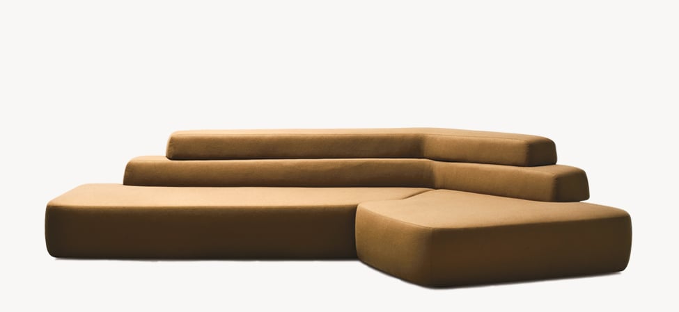 Moroso Rift Sofa: brunt L-formet sofaoppsett