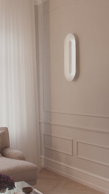 Sasi Large Silver vegglampe fra Nuura 