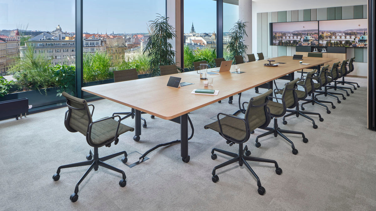 Aluminium EA 117/118/119 kontorstol fra Vitra, bilde fra serien